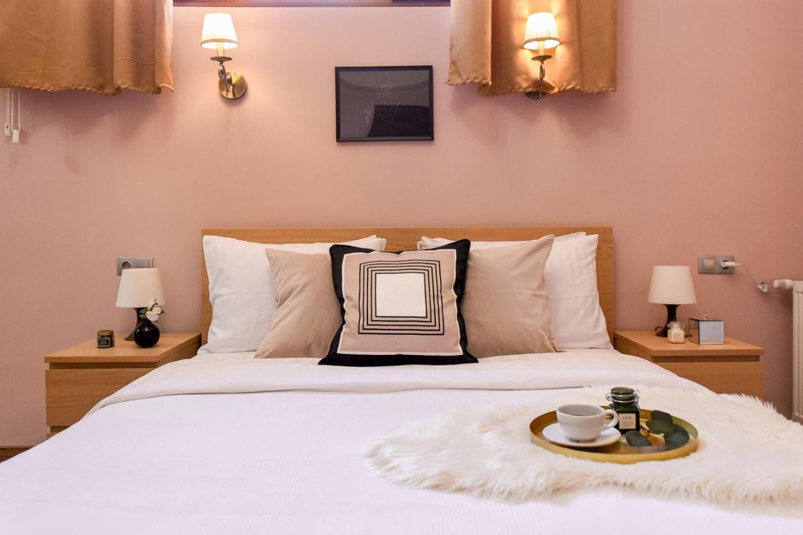 Historic Charm, Modern Comfort - Accommodation In The Heart Of The Old Town Bukarest Rum bild